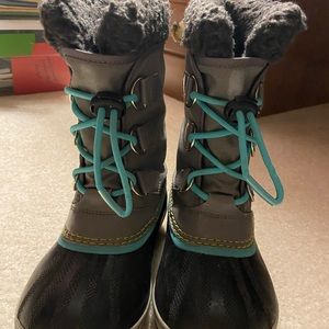 SOREL Girls Yoot Pac Nylon winter boots, size 2